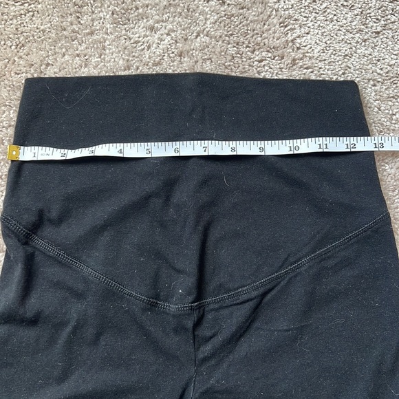 Old Navy Maternity Full Panel Cropped Leggings, size small - Picture 5 of 6
